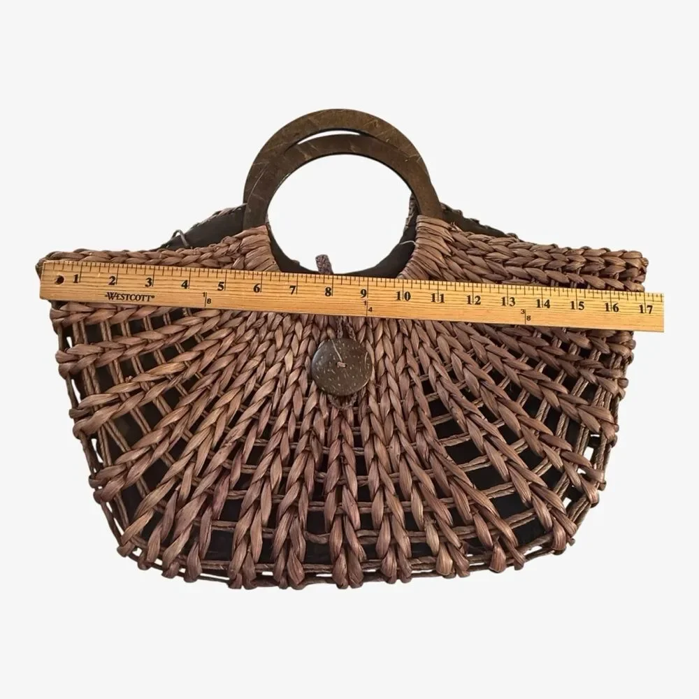 Woven Tan Handbag with Circular Wooden Handles